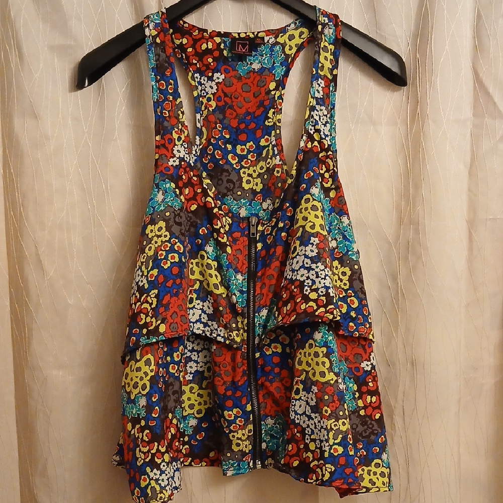 Material Girl Colorful Floral Sleeveless Top Sz XL